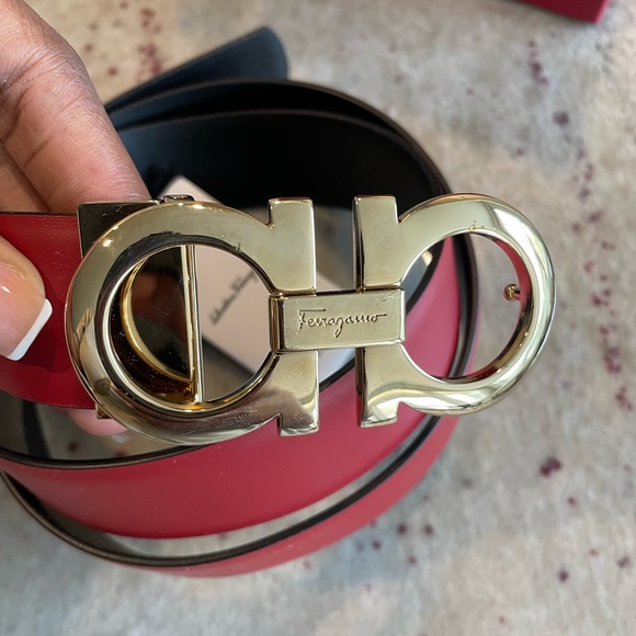 Salvatore Ferragamo Reversible & Adjustable Belt, Red/Black - Picture 2 of 2